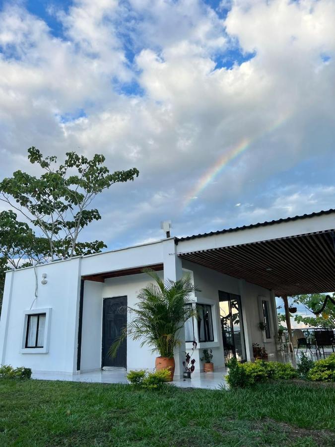 Cabana Campestre Con Piscina En La Hacienda Napoles Doradal 外观 照片